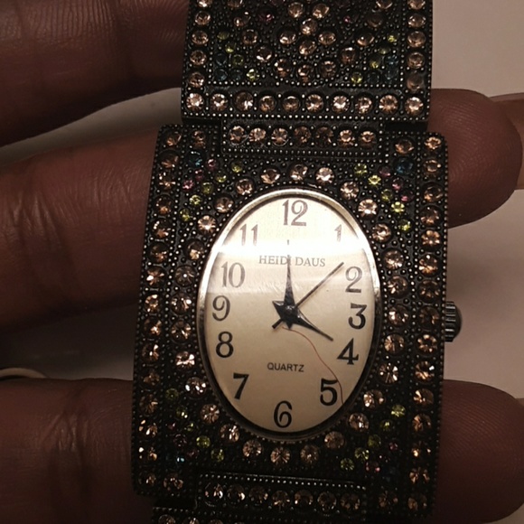 HEIDI DAUS BYZANTINE VINTAGE CUFF WATCH BRACELET - Picture 6 of 6